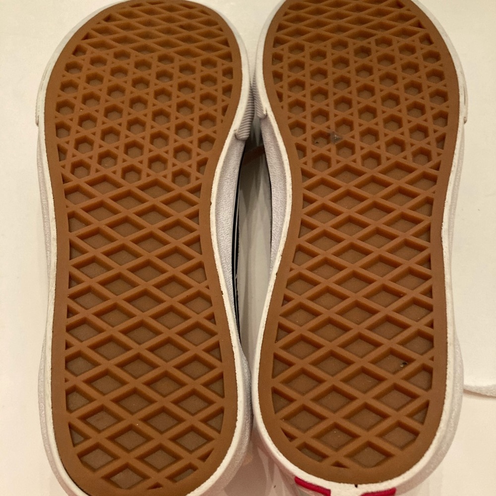 Vans - Picture 6 of 6